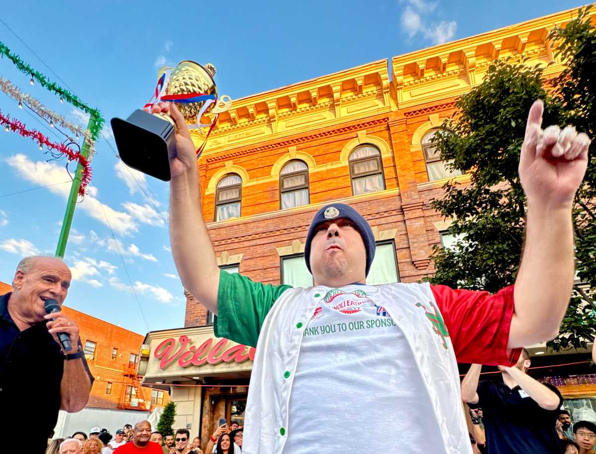 A sweet tradition: Bensonhurst’s Santa Rosalia Feast holds 4th annual cannoli-eating contest • Brooklyn Paper