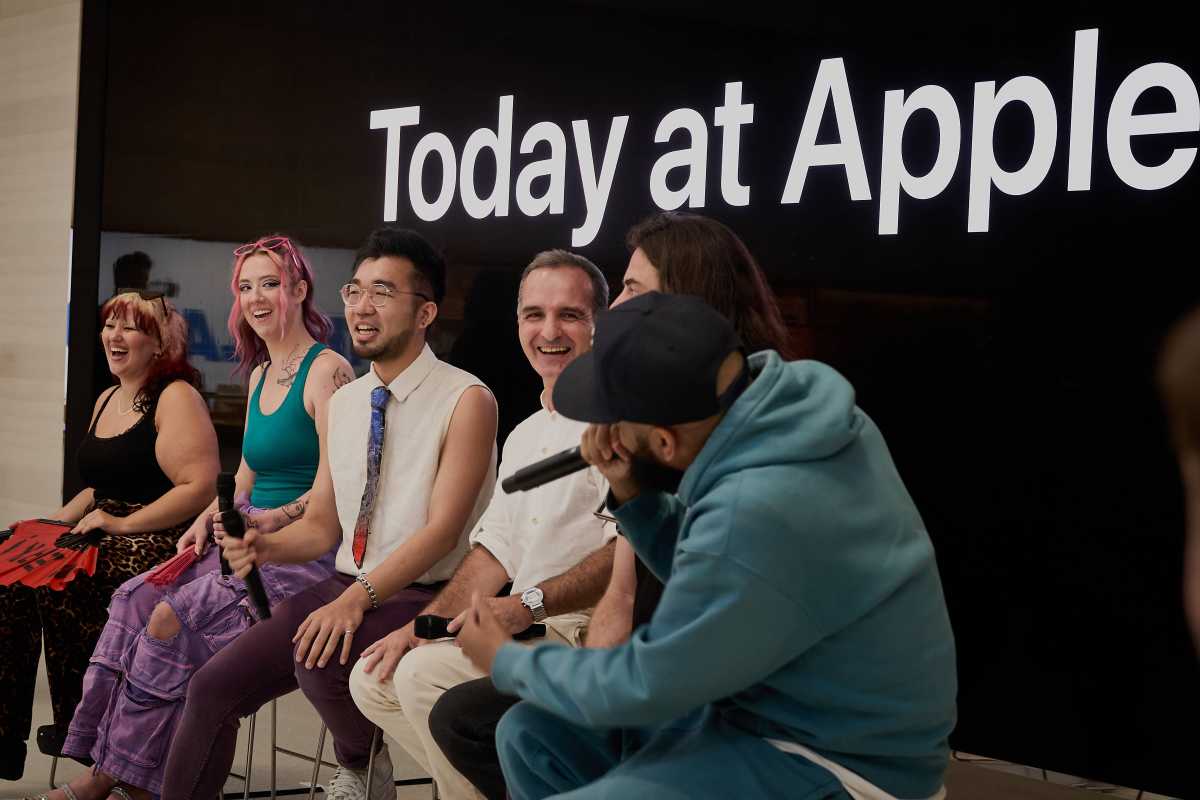Apple celebrated musicians who produced their own music at the New York Public Library’s Studio40.