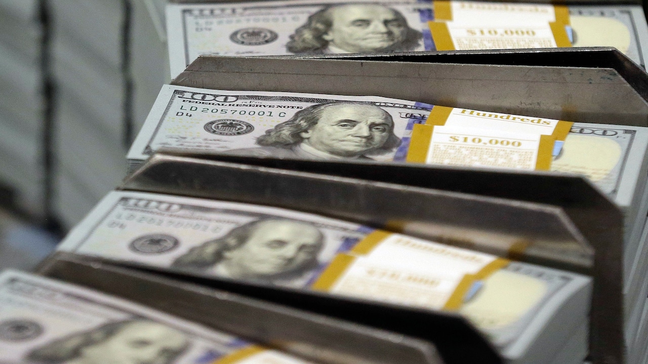 $100 bills, Cash, Currency