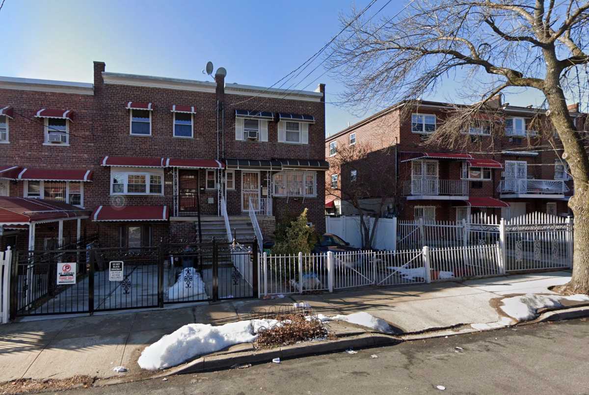 Bronx home near scene where man was shot