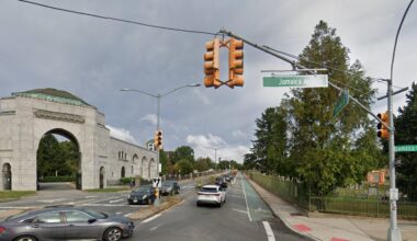 Woman riding bike fatally struck by Brooklyn truck driver who did not stop