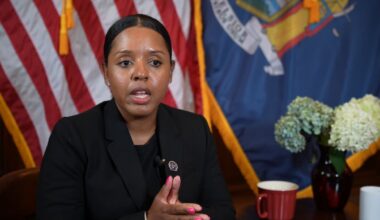 Applyrs addresses Albany midyear report laying out deficits