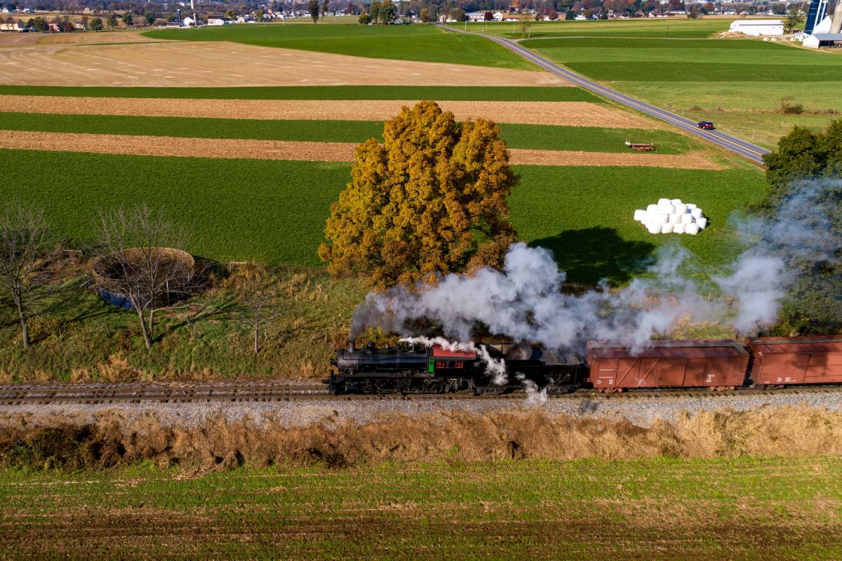 Just 2.5 hours from NYC: America’s oldest continuously operating railroad is taking passengers on scenic fall foliage rides through 2,500 acres of countryside