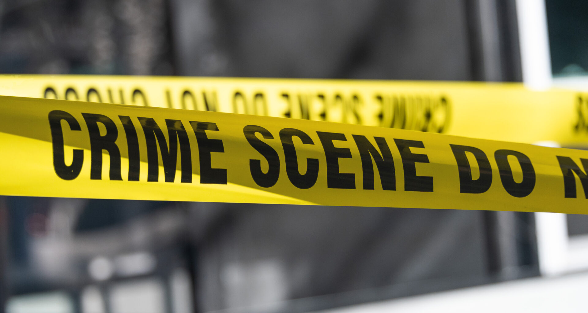 Man shot to death around corner from Brooklyn deli near elevated subway tracks