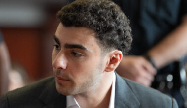 NY judge orders press overflow room for Luigi Mangione murder trial