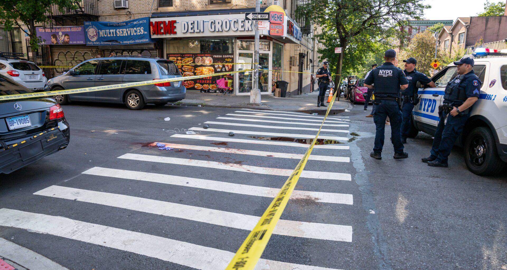 Man arrested for beating man who died after falling unconscious into Bronx street