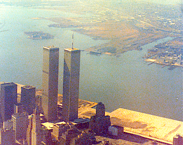 CNN WIRE - NYC mayor in 9/11 commemoration controversy