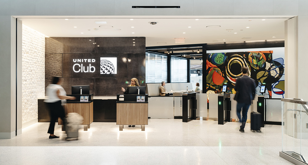 United Airlines' new United Club has debuted in the recently opened Terminal A at Newark Liberty International Airport.