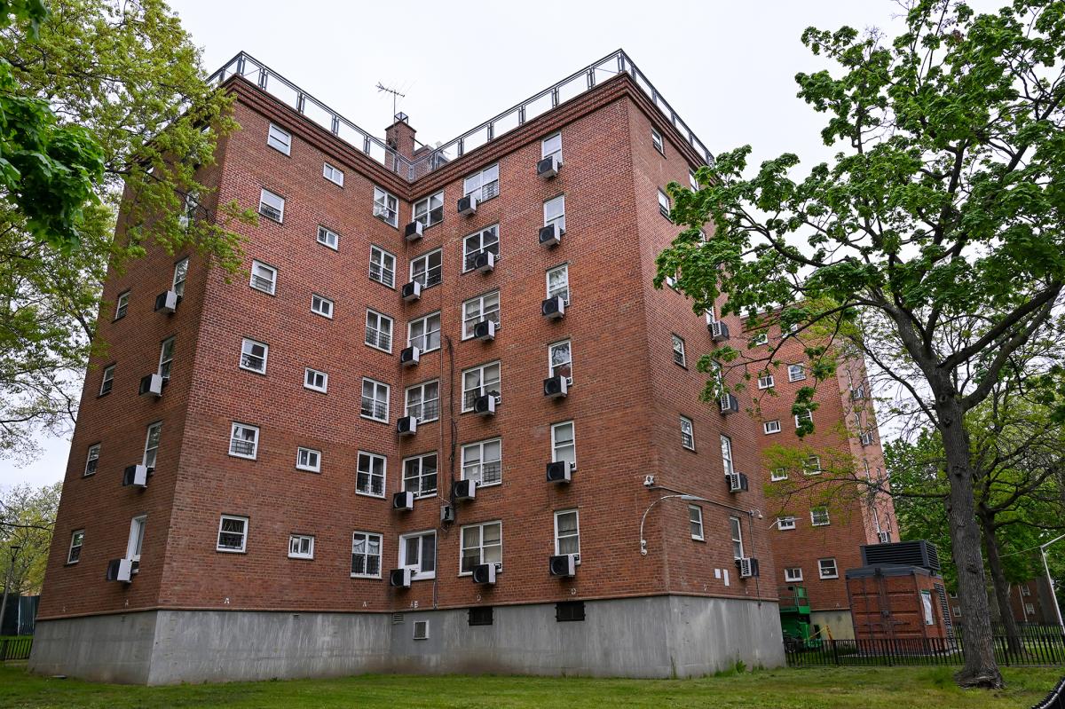 A hand up — not a handout — for public-housing tenants? NYC says 'no way'