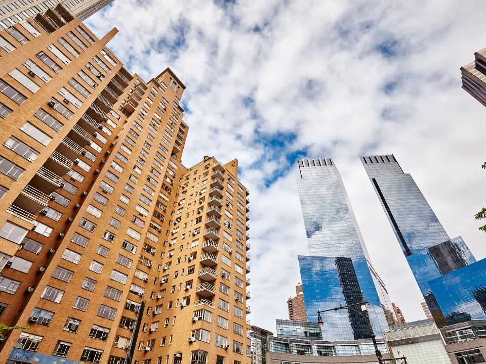 Savills Takes Full Floor at Rudin