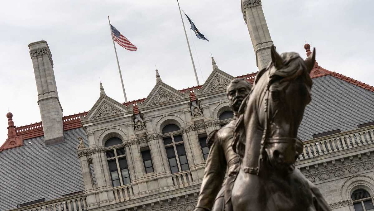 Woman charged in New York State Capitol attack plot