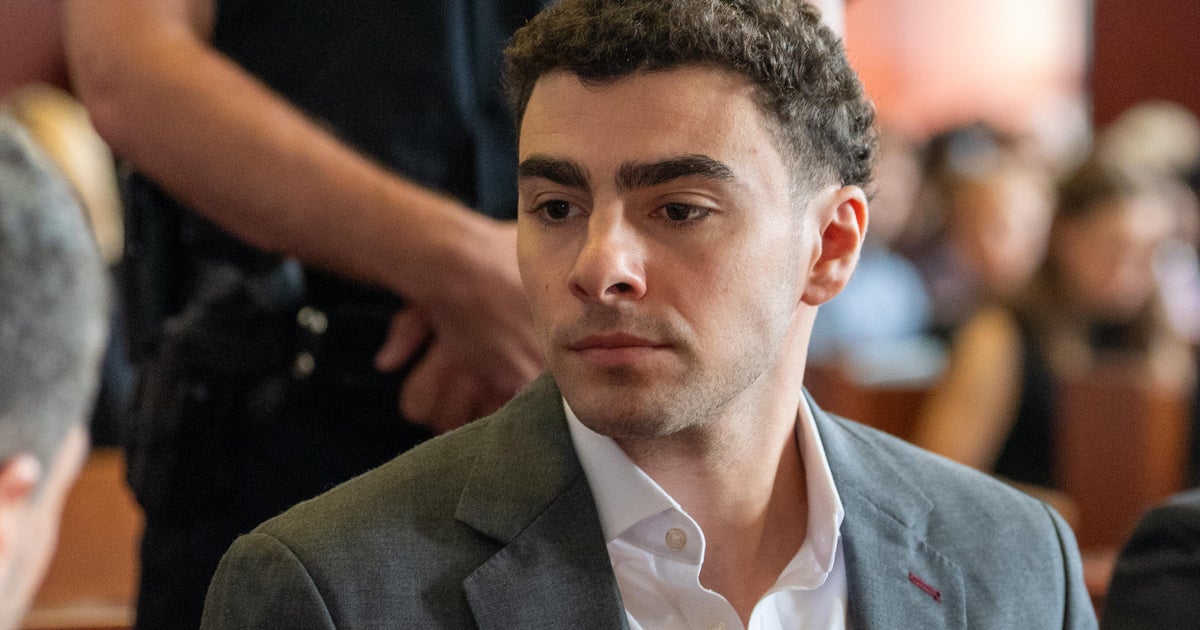 Luigi Mangione pleads guilty in federal case, admits shooting Brian Thompson