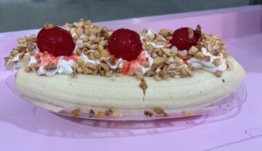 Here’s the UWS Dish: Trudy’s Banana Split