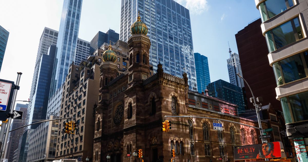 Disturbing Details of Friday Synagogue Attack Emerge