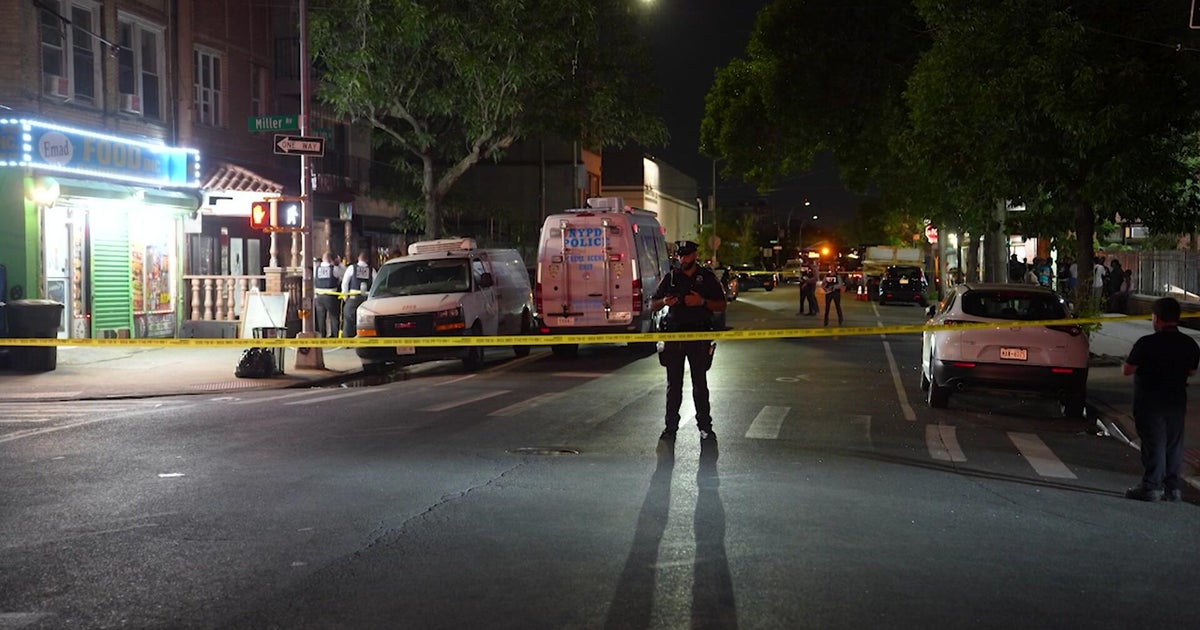 2 men wanted after teen shot dead in Brooklyn, police say