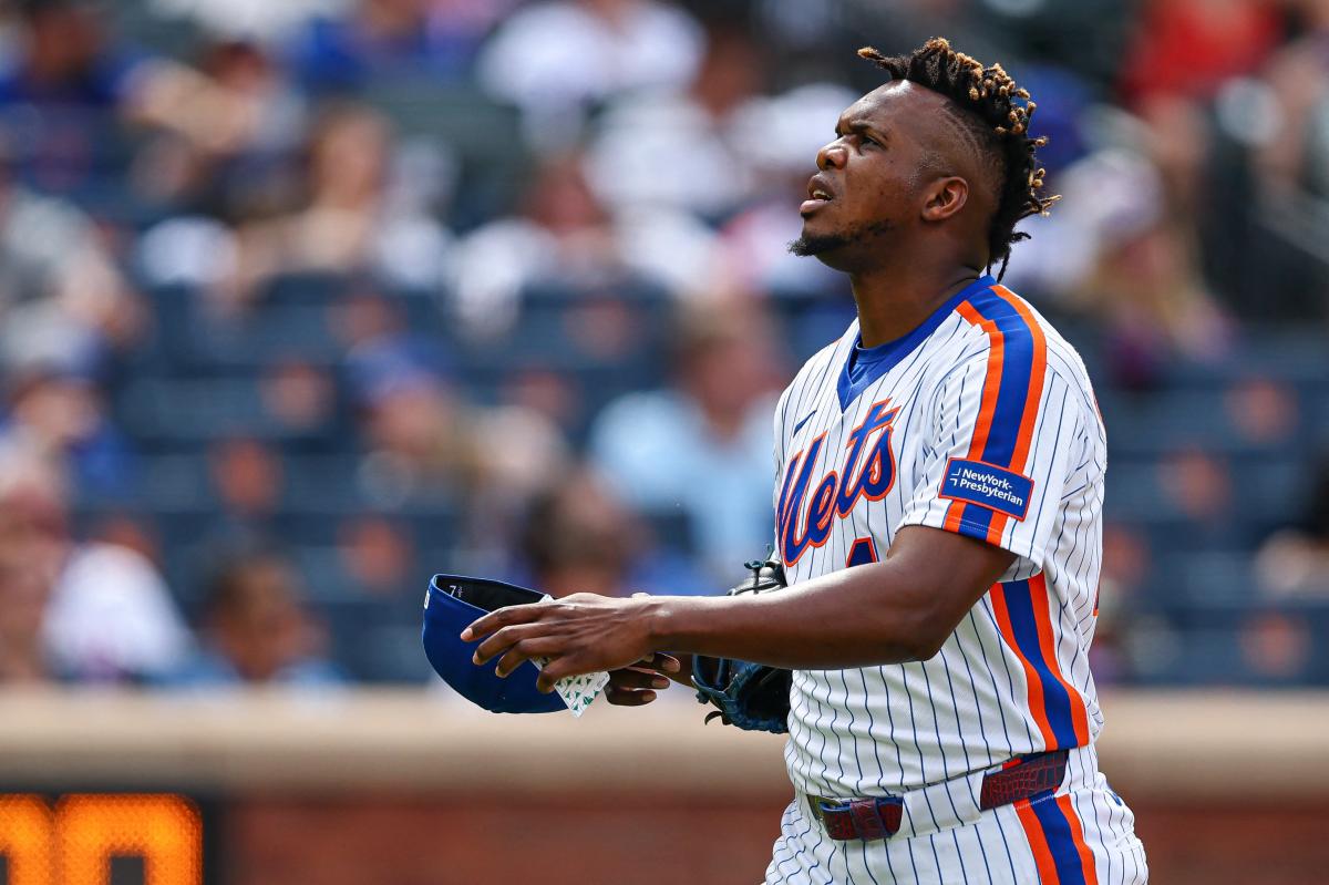 Mets trade Huascar Brazoban to White Sox in early morning deal as deadline approaches