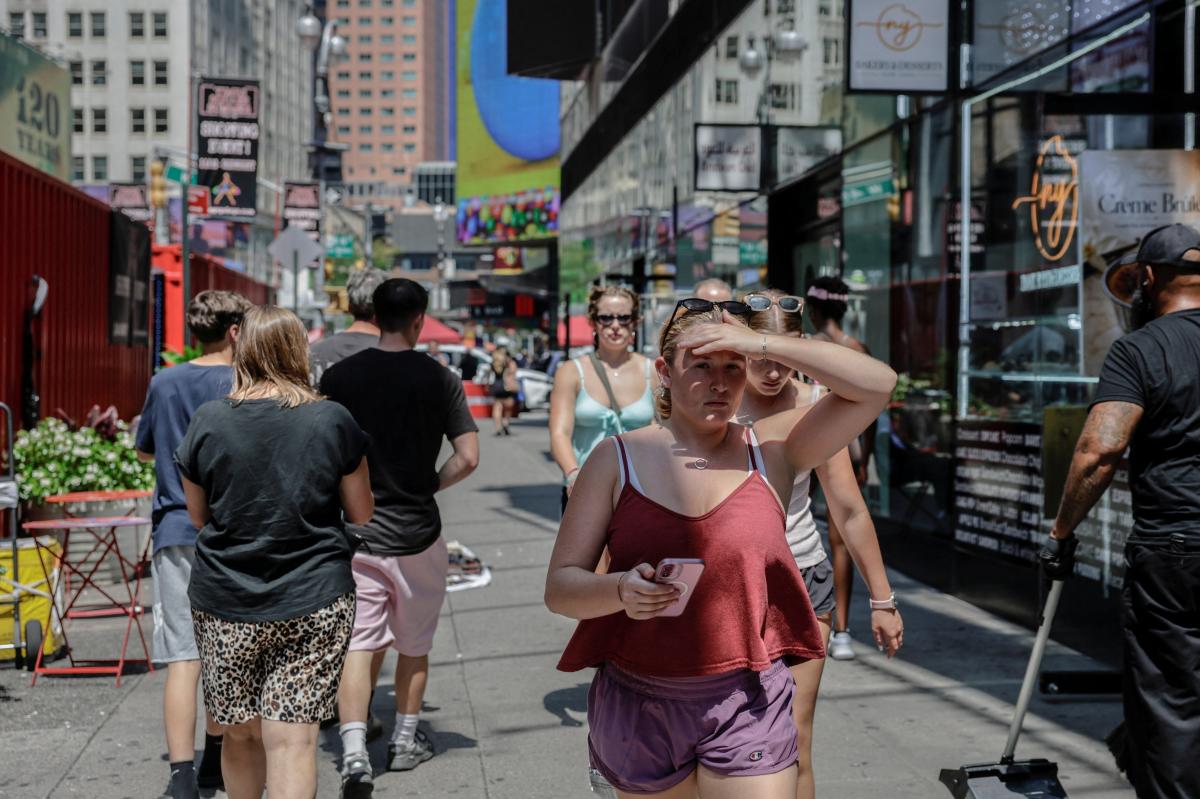 NYC to face 'Carribean'-like humidity, extreme heat, and storms