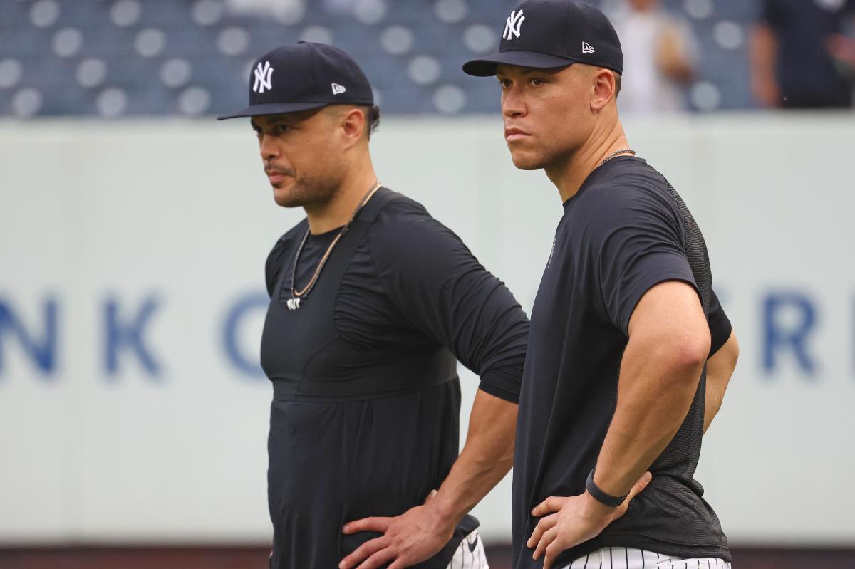 Aaron Boone hints at Giancarlo Stanton progress in ambiguous Yankees sign
