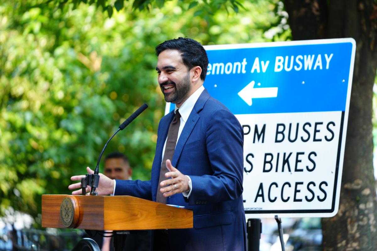 Mamdani kicks cars off a Bronx avenue in favor of buses