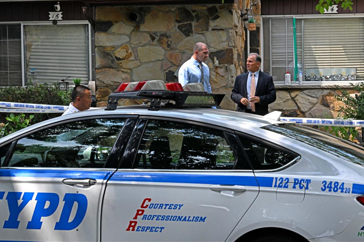 NYC woman dead, man in critical condition after suspected attempted murder-suicide