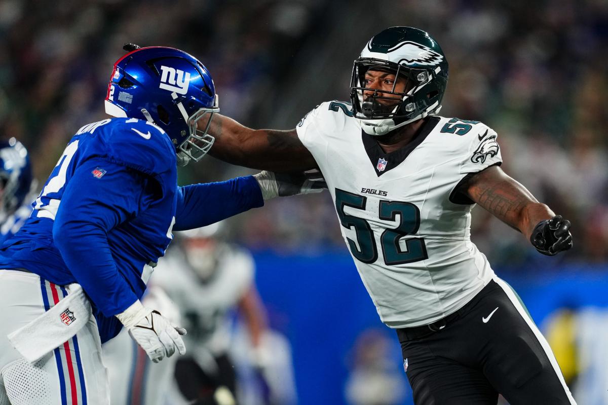 Falcons signing Za'Darius Smith less than one year after he retired