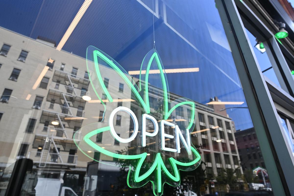 New York's now rushing to screw up the legal weed industry even MORE