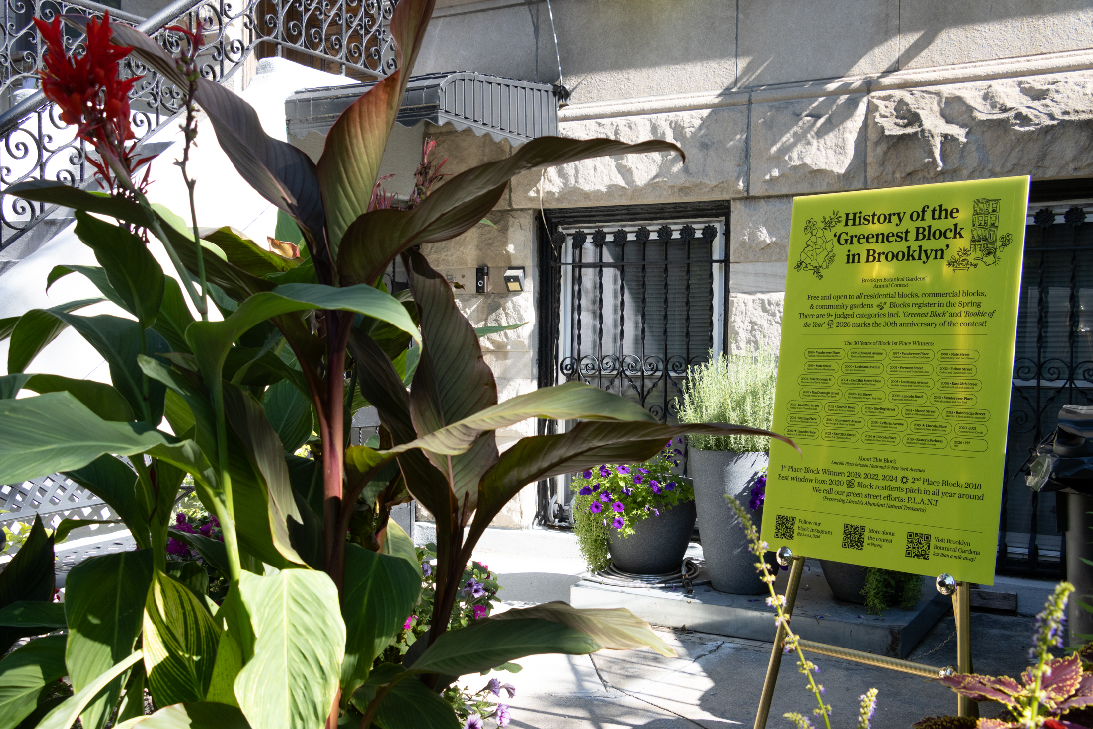 sign with history of the greenest block