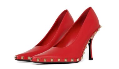 A Million Girls Would Kill for These Things Christie's New York to Offer Costumes and More from The Devil Wears Prada 2 in Online Auction