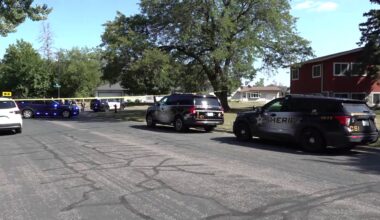 1 girl dead, 1 girl critically injured after being struck by vehicle in Brooklyn Center