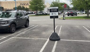 Willowbrook Mall's new paid parking option sparks debate among N.J. shoppers
