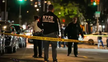 SUV driver strikes and kills woman near LeFrak City in Corona: NYPD – QNS