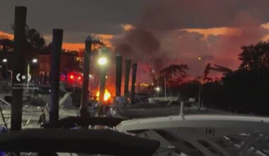 News 12 | Bronx | Docked Boat Erupts In Flames At Bronx Marina In Throggs Neck