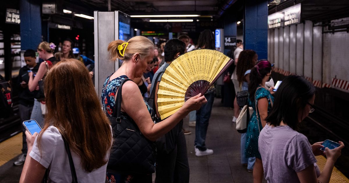 Could a 1,000-Foot-Deep Hole Cool Your Subway Station?