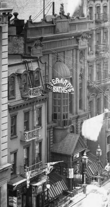 The Everard Baths in New York City in 1905.