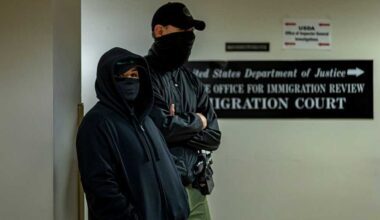 Judge: New York can’t ban federal agents from wearing face coverings