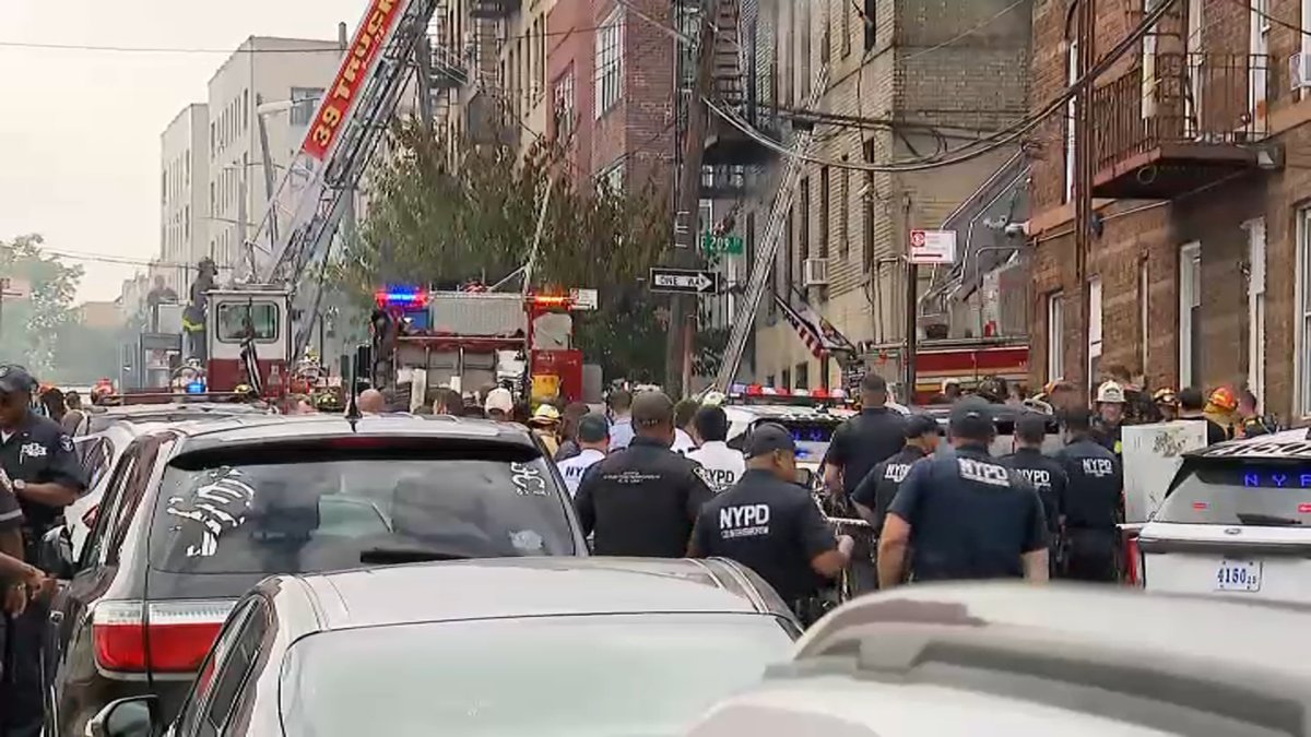 Bronx explosion source unknown after lunchtime blast on East 209th Street – NBC New York