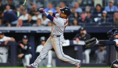 Woman suing Yankees for $10 million after getting hit by bat at game