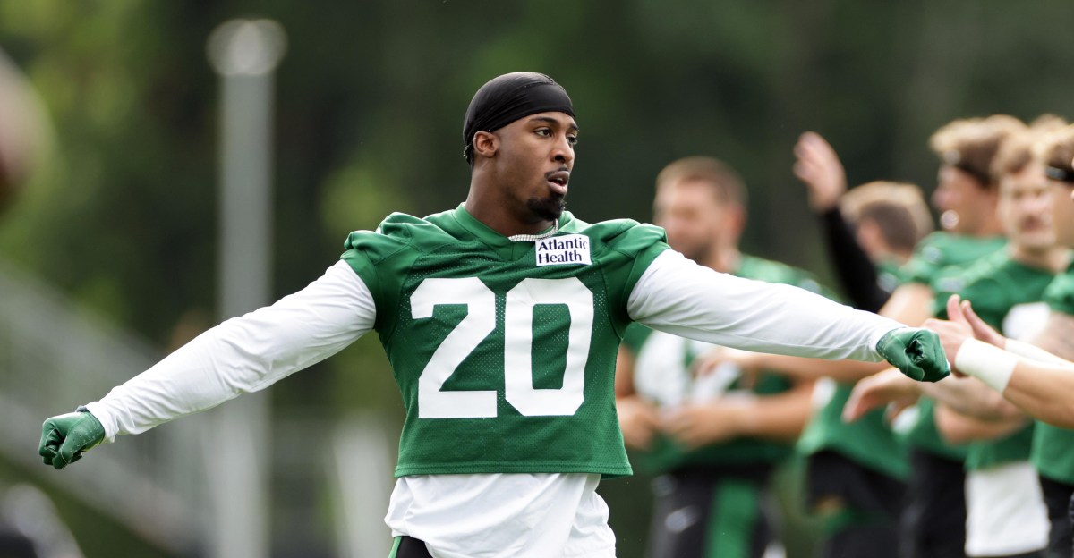 New York Jets News: Kenyon Sadiq Has Setback Following Surgery