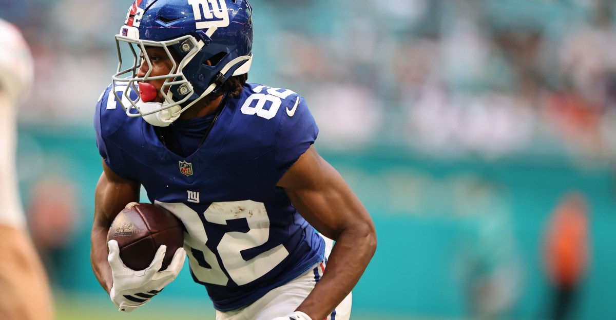 Calvin Austin injury: NY Giants WR carted off with right knee injury