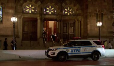 Man taken into custody at NYC synagogue after disrupting service, police say