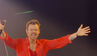 Harry Styles cracks a Taylor Swift wedding joke at MSG residency