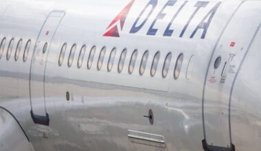 Delta flight from NYC met by police after onboard fight - WSB-TV Channel 2