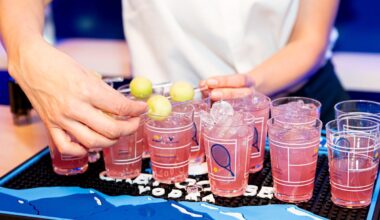 Great places to try a Honey Deuce in New York City without US Open tickets, including one spot to grab the cocktail for free