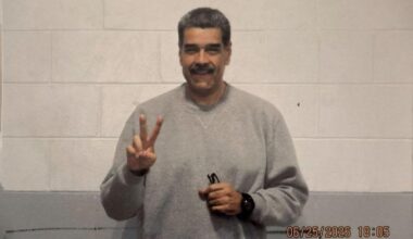 Nicolás Maduro shares photos from New York prison: "We are standing firm"