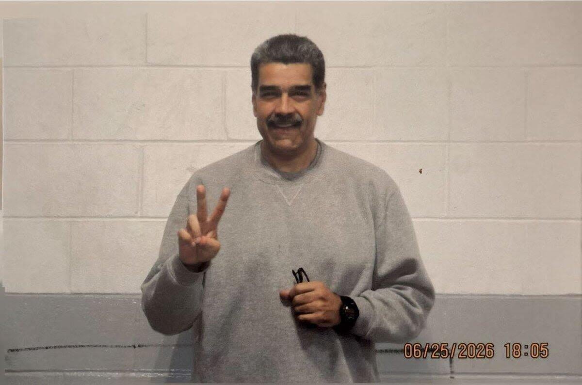 Nicolás Maduro shares photos from New York prison: "We are standing firm"