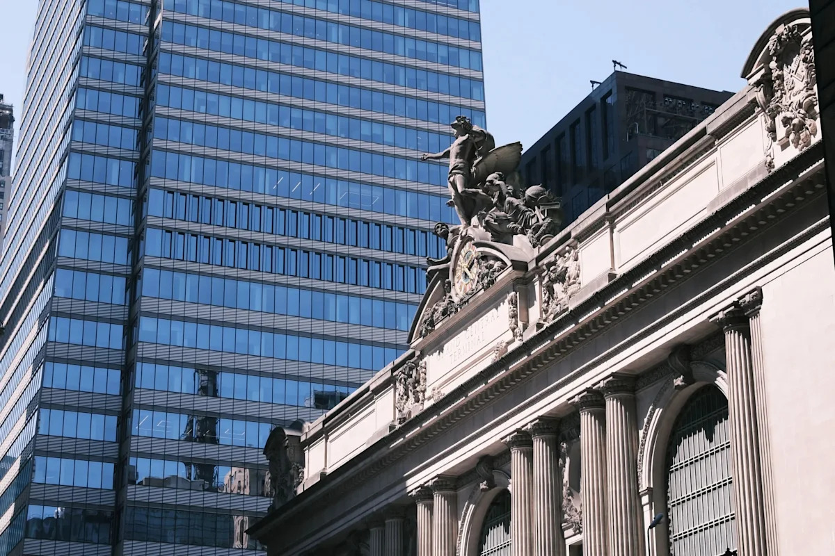 Manhattan Trophy Offices Show Growing Rent Gap by Age