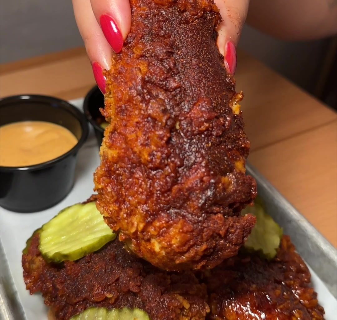 I Tried NYC and New Jersey’s Most Intense Hot Chicken Tenders, and My Tastebuds Are Still Recovering
