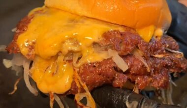 Is This Crispy Onion Smash Burger the Best Cheeseburger in NYC Right Now