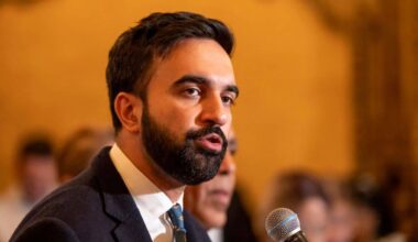 NYC Bodegas Sue Mamdani to Stop His City-Run Grocery Stores From Undercutting Their Prices