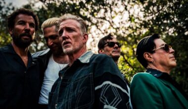 Queens Of The Stone Age Have Launched A 24/7 Hotline For You To Complain About Literally Anything